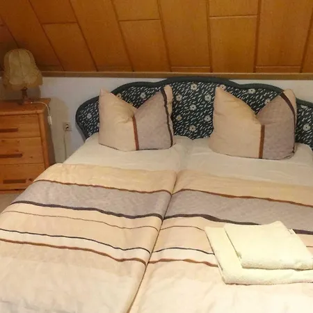 منزل للإقامة Reetdachhaus 